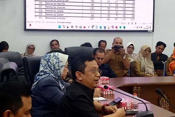 1102 Ketua Komisi Ii