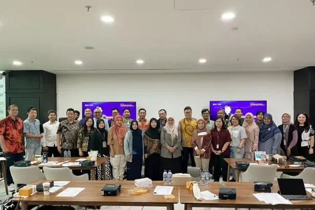 Beradaptasi Atau Tertinggal (1)