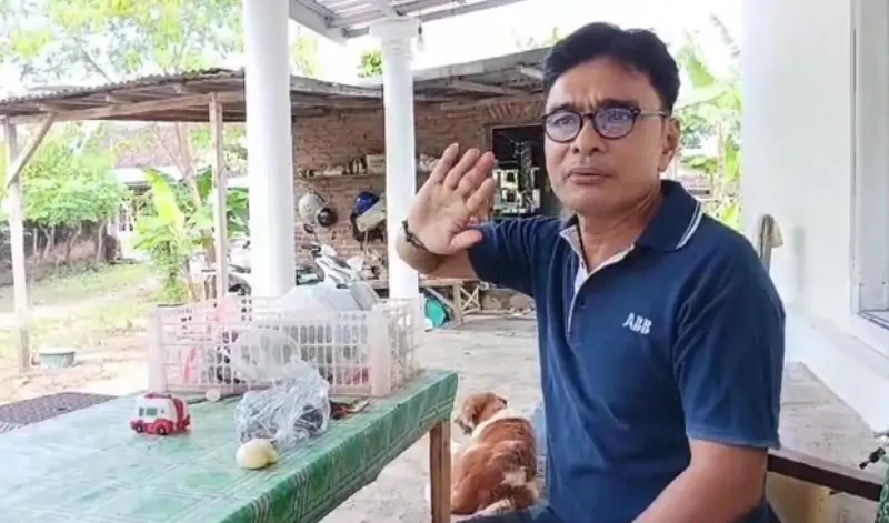 Bitner Sianturi Gugat Pedagang Sayur Keliling