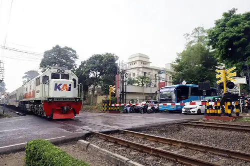 Jarak Antar Perjalanan Ka Semakin Singkat
