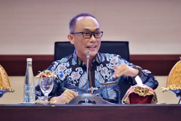 Kepala Bkn Zudan Arif