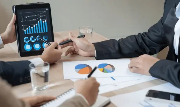 Monitor Penjualan Lebih Mudah Dengan Aplikasi Barantum Crm