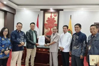 Penyerahan Sk Gubernur Kalteng Terpilih