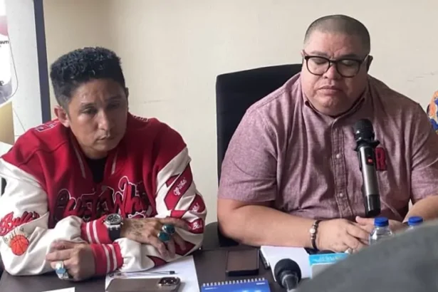 Razman Arif Nasution Dan Firdaus Oiwobo