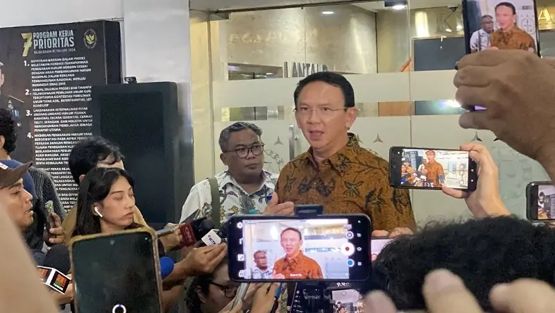 Ahok Usai Diperiksa Kejagung