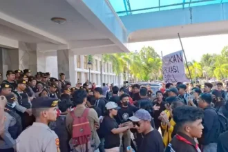 Demo Tolak Uu Tni