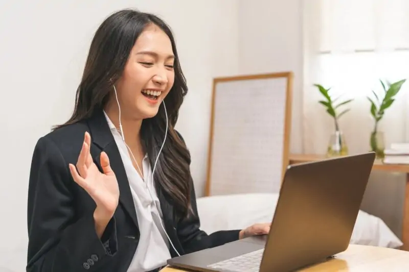 Layanan Voip Berbasis Ai