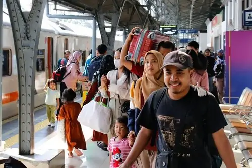Tiket Ka Mudik Lebaran, Pt Kereta Api Indonesia (sumber Vritimes.com)