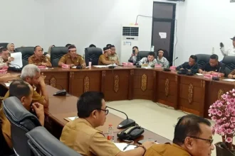 1002 Perjuangkan R2