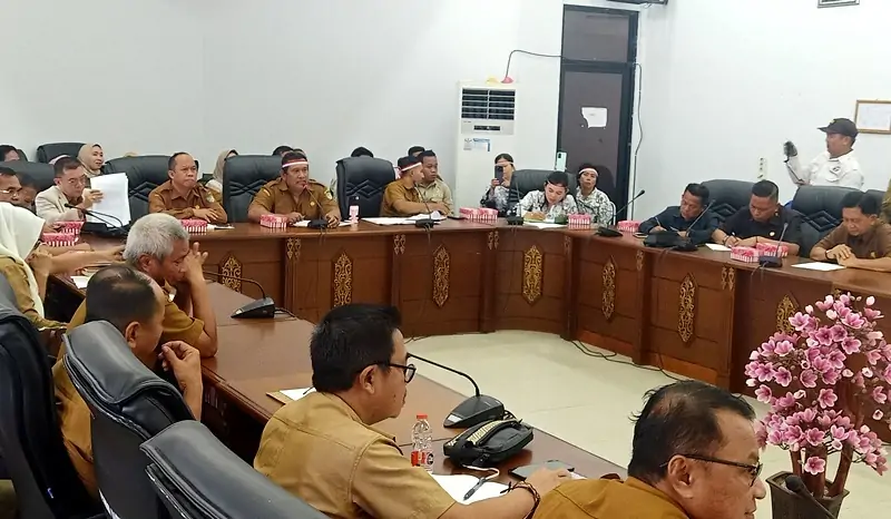 1002 Perjuangkan R2