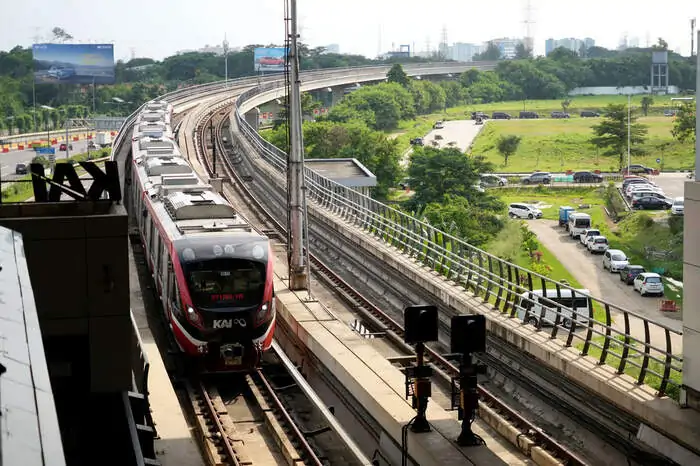 1,2 Juta Pengguna Manfaatkan Lrt Jabodebek Selama Angkutan Lebaran 2025 (1)