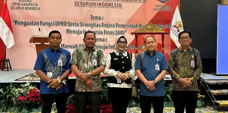 Anggota DPRD Barito Utara mengikuti kegiatan Musyawarah Nasional VI Asosiasi DPRD Kabupaten Seluruh Indonesia (ADKASI) yang diselenggarakan pada Selasa (25/2/2025) di Hotel Borobudur, Jakarta