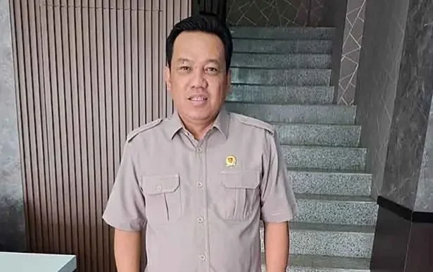 Legislator Dprd Kalimantan Tengah Purdiono Edit 1744678228646