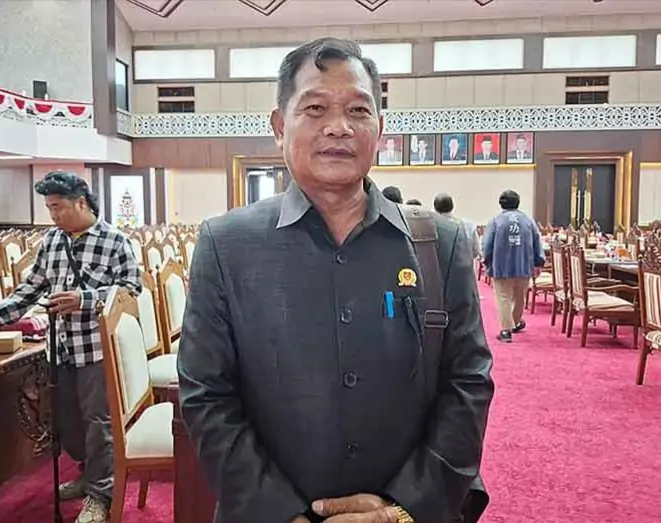 Legislator Dprd Kalimantan Tengah Sutik Edit 1744431208907. Edit 1744431208907