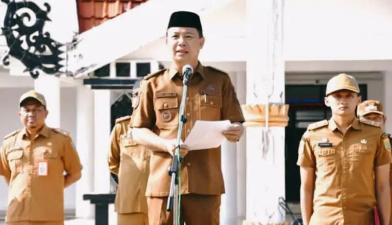 Eddy Raya Apel Besar