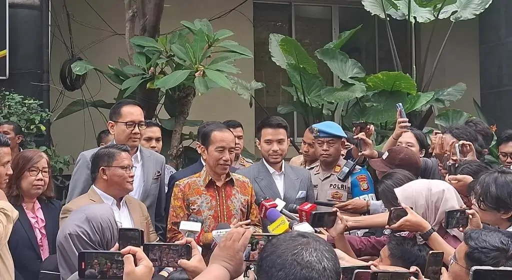 Jokowi Laporkan Tuduhan Ijazah Palsu