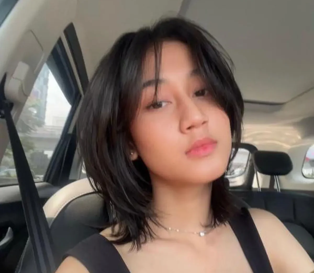 Gaya Rambut Wolf Cut Modern