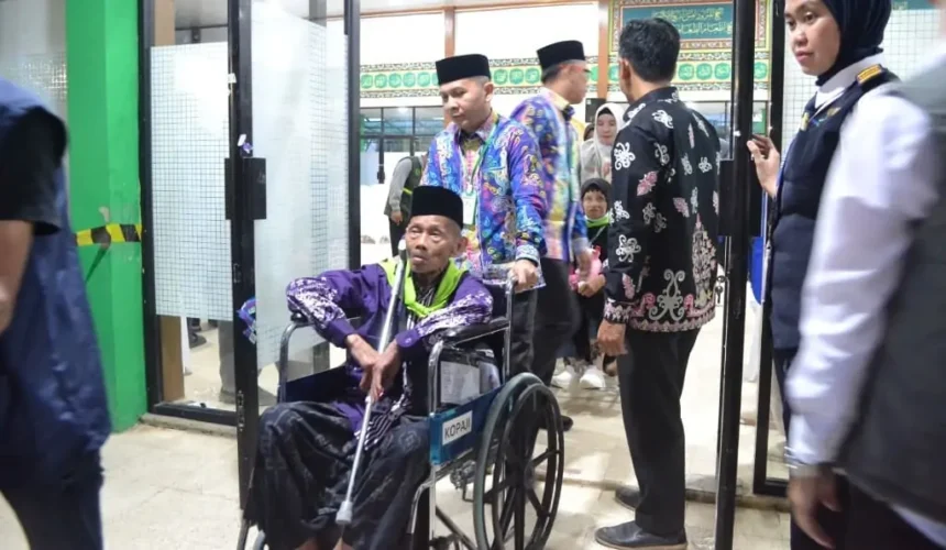 Calon Haji Kalteng Lansia
