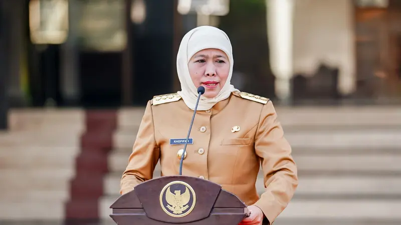Gubernur Jatim Khofifah Indar Parawansa larang diskriminasi usia pekerja
