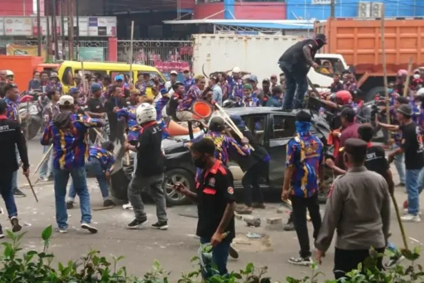 Premanisme Ormas Di Indonesia