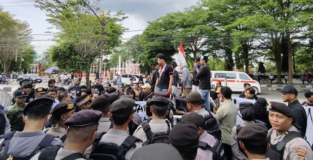 Aksi Demo