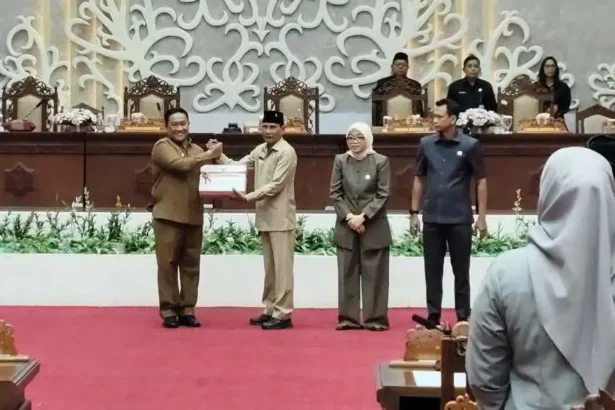 Dprd Kalteng Naskah Raperda