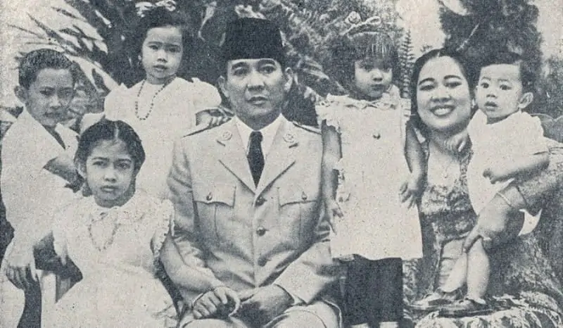 Istri Bung Karno Fatmawati