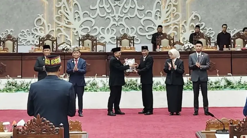 Ketua Dprd Kalteng Terima Lhp Lkdp 2024