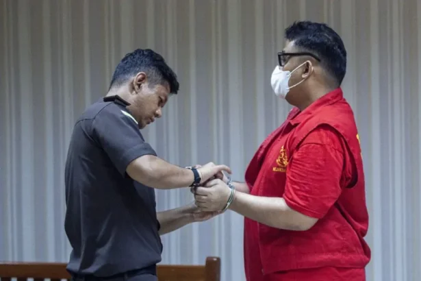 Mantan Kasatresnarkoba Kompol Satria Nanda