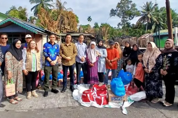 1005 Patih Dampingi Bupati (1)