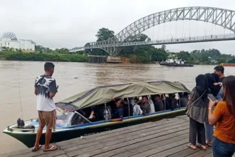 1404 Transportasi Sungai