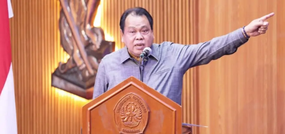 Hakim Mk Arief Hidayat