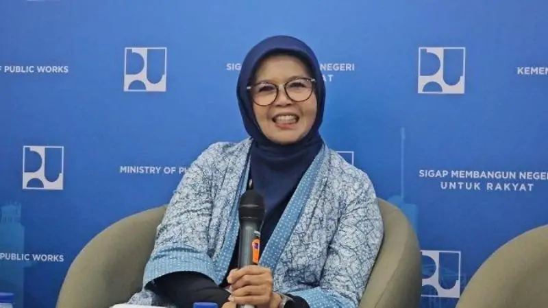 Sekretaris Direktorat Jenderal Prasarana Strategis Kementerian Pu Essy Asiah