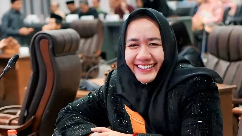 Anggota Dprd Kabupaten Barito Utara, Rosi Wahyuni