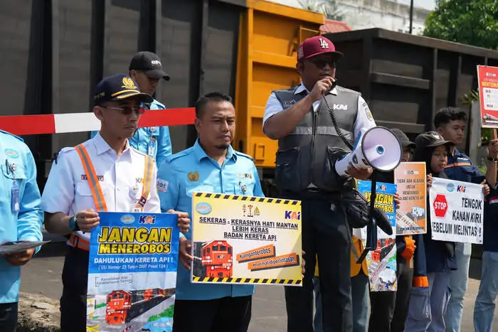 Hingga Juli 2025, Kai Divre Iv Tanjungkarang Gelar 51 Sosialisasi Keselamatan Di Perlintasan Sebidang