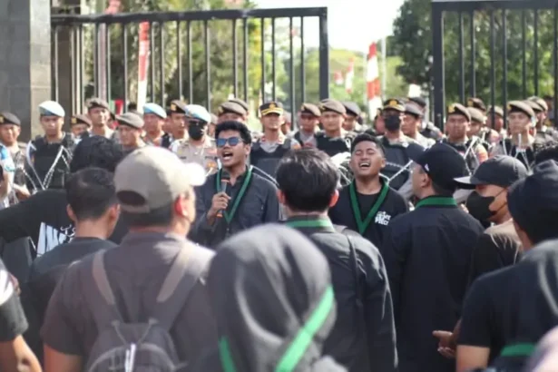 Aksi Di Polda Kalteng