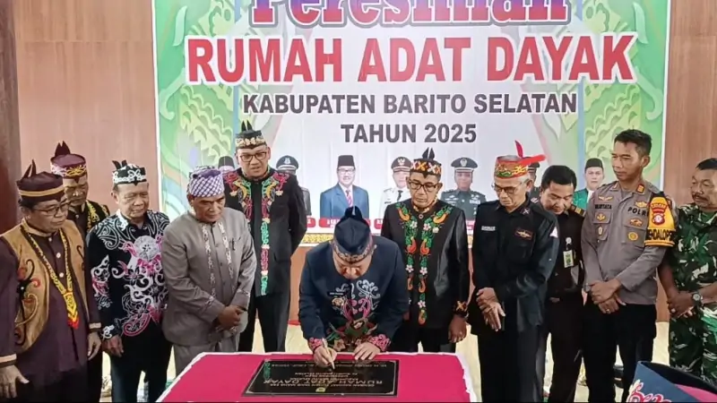 Rumah Adat