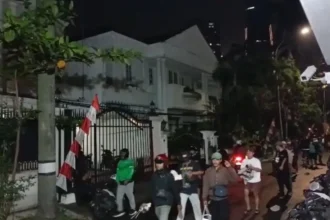 Rumah Eko Patrio Dijarah111