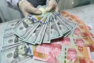 Uang Rupiah Dollar112