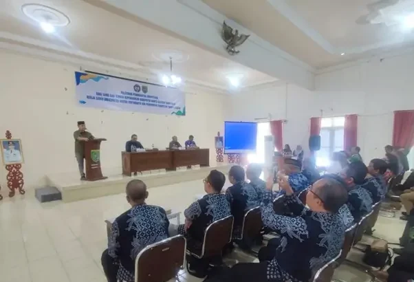 Pj Bupati Barito Selatan saat pelatihan membuka peningkatan kompetensi bagi guru dan tenaga kependidikan, kerja sama Universitas Negeri Yogyakarta (UNY)