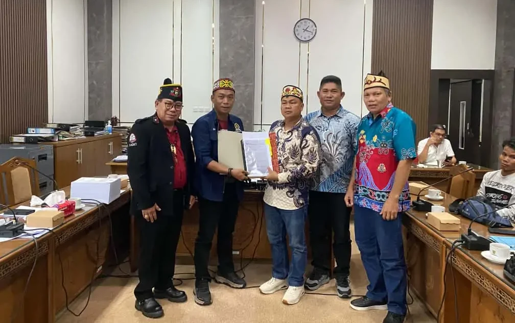 Anggota Dprd Kltg Bambang Irawann