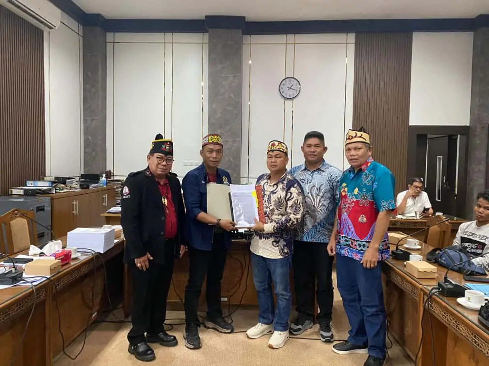 Anggota Dprd Kltg Bambang Irawann