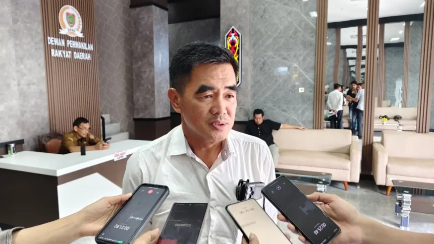 Anggota Dprd Kltg Sirajul