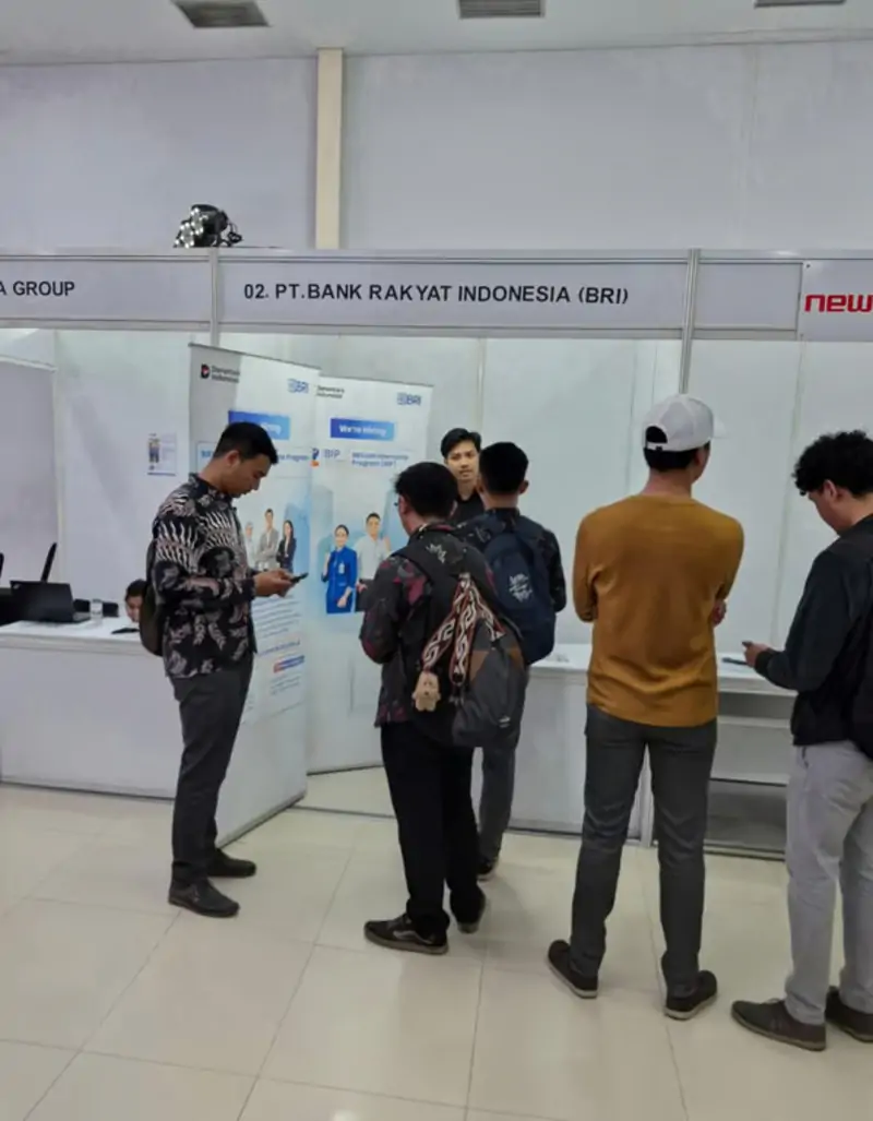 Kesempatan Berkarir Di Bri Bri Region 6jakarta 1 Berpartisipasi Dalam Job Fair Jakarta Goes To Campus Di Universitas Negeri Jakarta