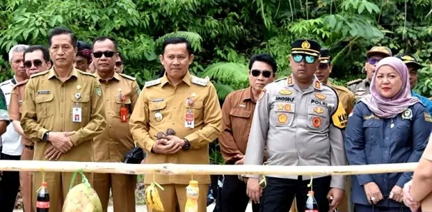 Wakil Ketua II DPRD Barito Utara, Hj Henny Rosgiaty Rusli, menghadiri kegiatan kunjungan kerja Penjabat (Pj) Bupati Barito Utara, Indra Gunawan, ke Kecamatan Lahei Barat dan Kecamatan Lahei