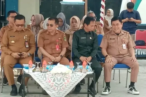 Patih Herman Apresiasi Penyaluran Bantuan Pendidikan untuk PAUD, SD, dan SMP di Barito Utara