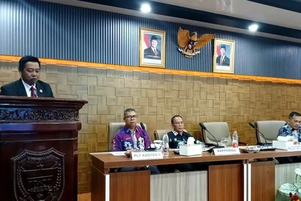 1610 Wabup Konsutasi Publik