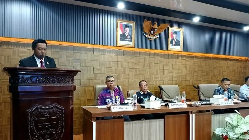 1610 Wabup Konsutasi Publik