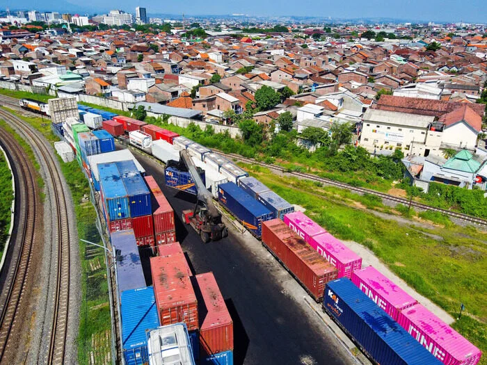 Kai Logistik Kembangkan Kawasan Ronggowarsito