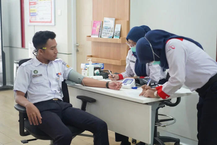 Kai Pastikan Kesiapan Petugas Lrt Jabodebek Menjelang Angkutan Nataru 2025